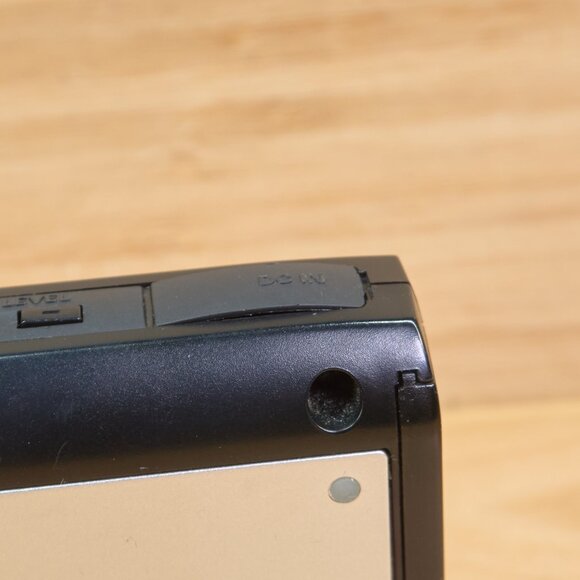 Edirol by Roland R-09 Digital Recorder | 24-Bit WAV/MP3 | Tested & Working - Picture 11 of 12